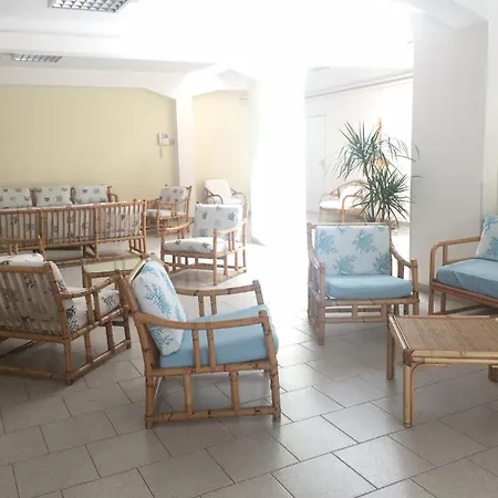 Domus Ξενοδοχείο 3*