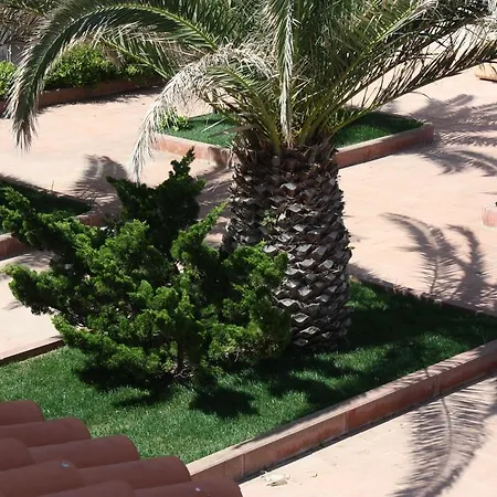 Ξενοδοχείο Domus 3*