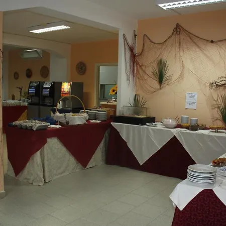 Ξενοδοχείο Domus 3*