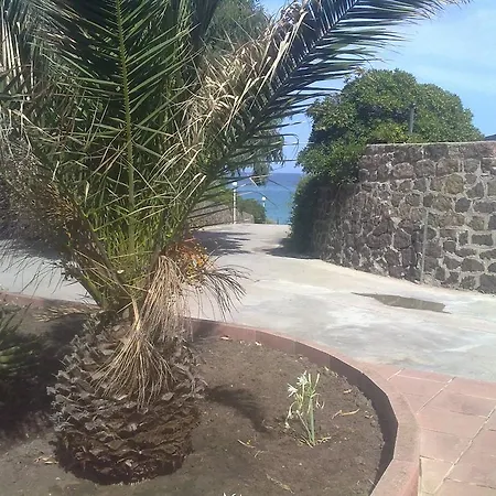 Domus Ξενοδοχείο