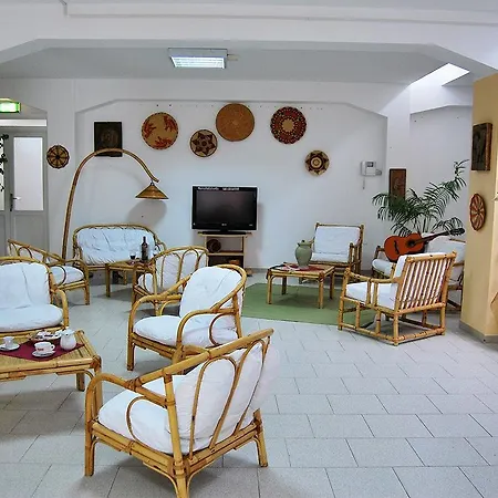Domus Hotel 3*