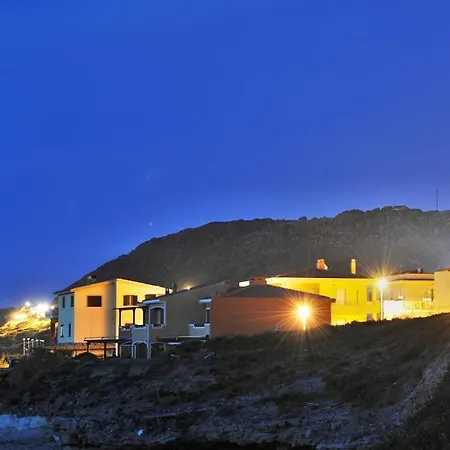 Domus فندق