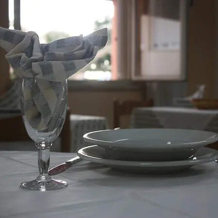 Domus 호텔 카스텔사르도